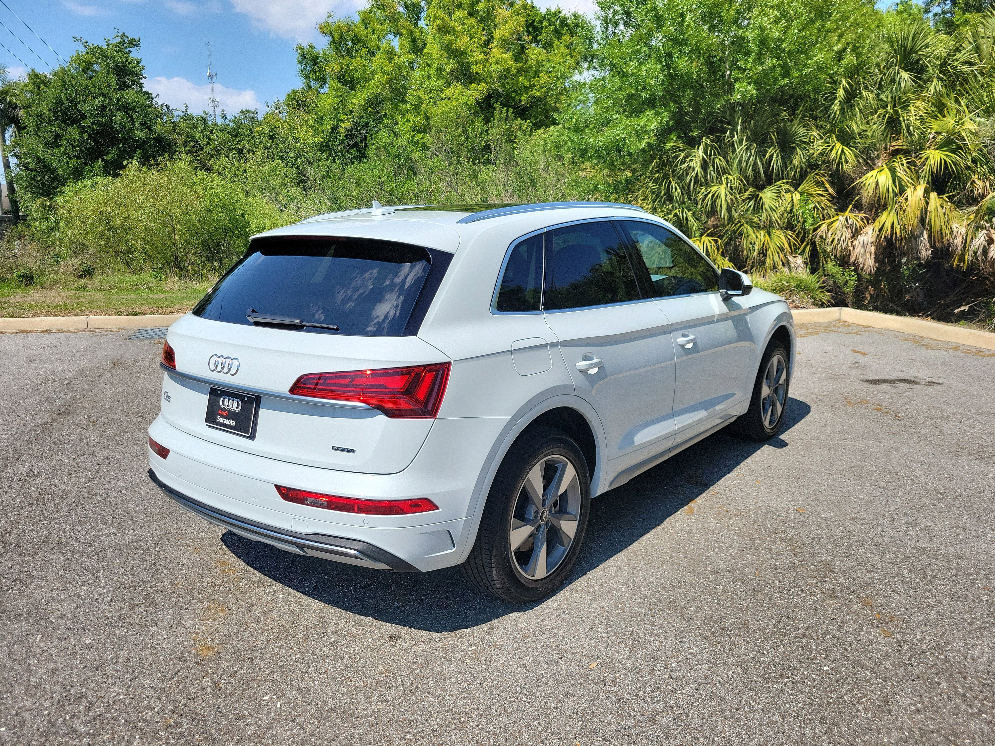 Used 2022 Audi Q5 2.0T Premium Plus image 4