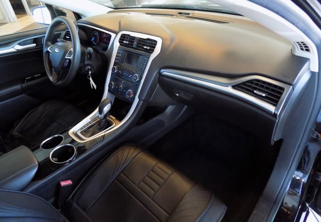 Used 2013 Ford Fusion SE FWD image 23