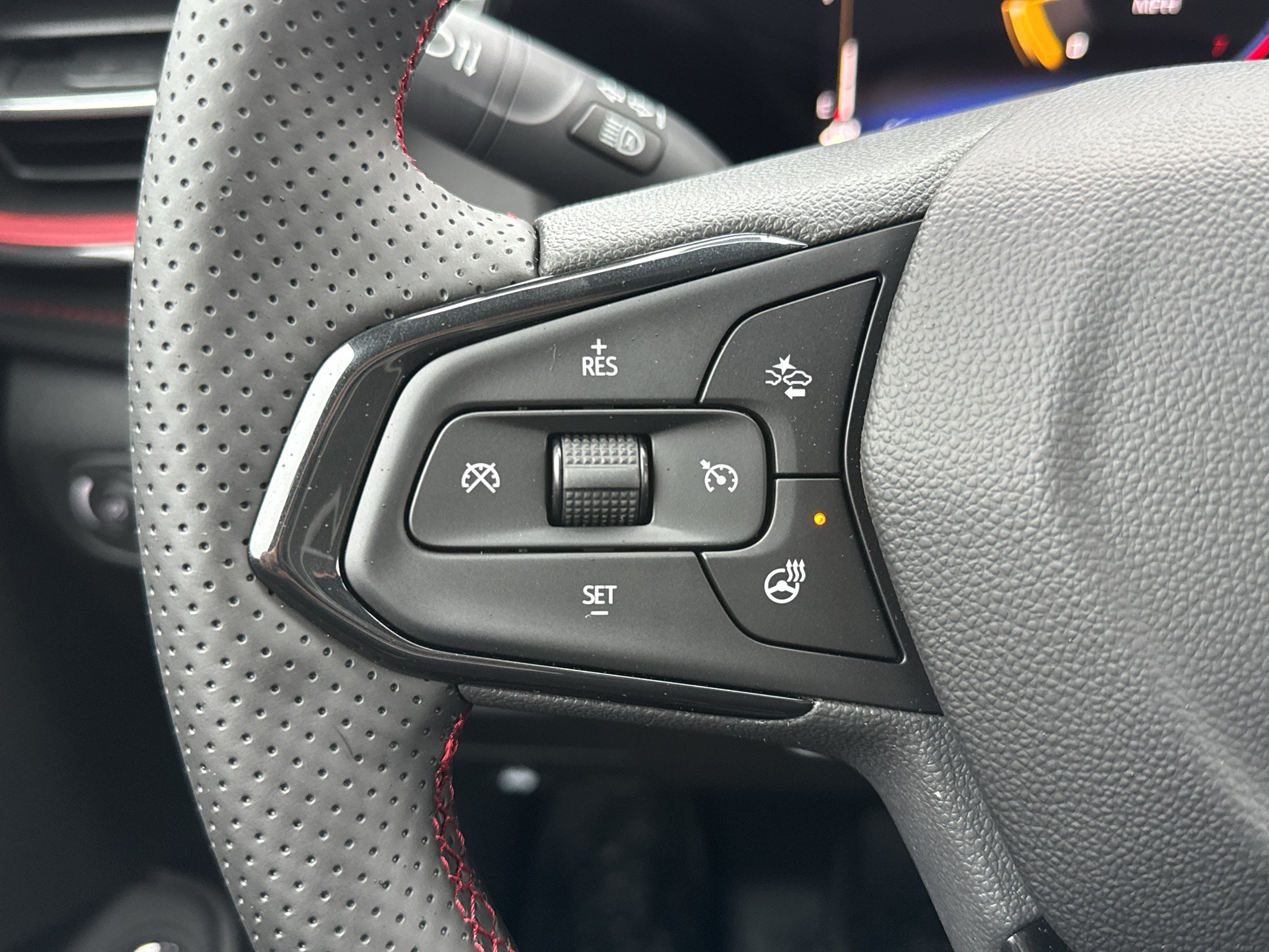 New 2026 Chevrolet TrailBlazer RS w/ Convenience Package FWD image 17