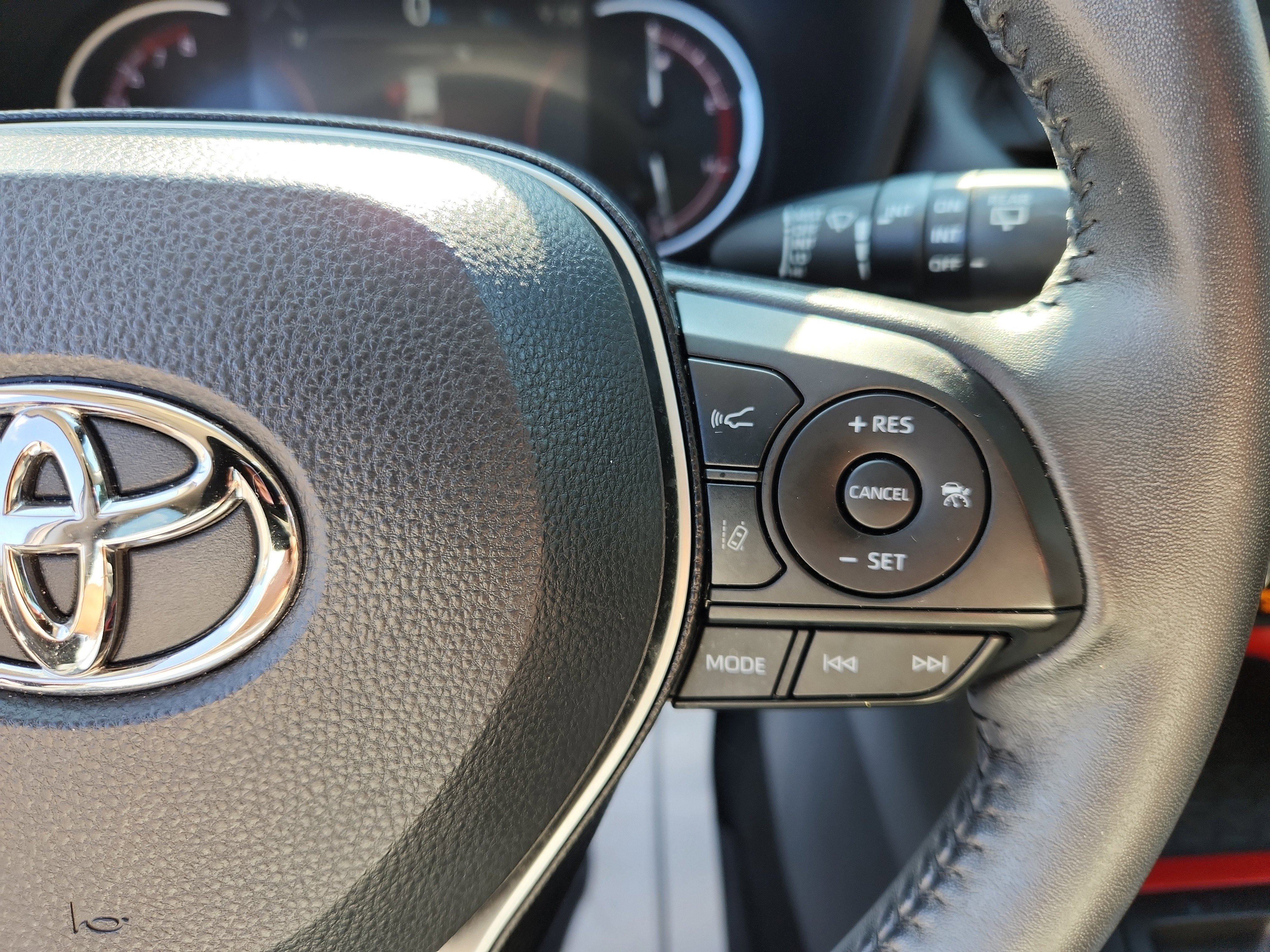 Used 2021 Toyota RAV4 TRD Off-Road image 30