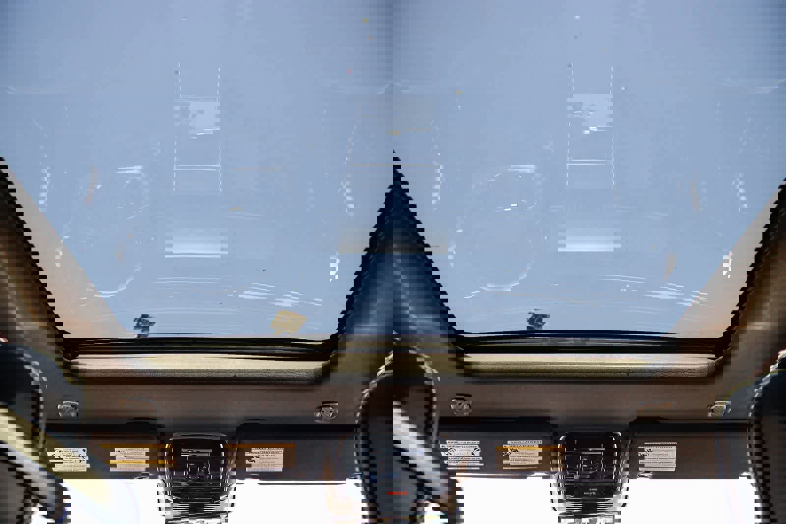 New 2026 Land Rover Range Rover Long Wheelbase SE image 16