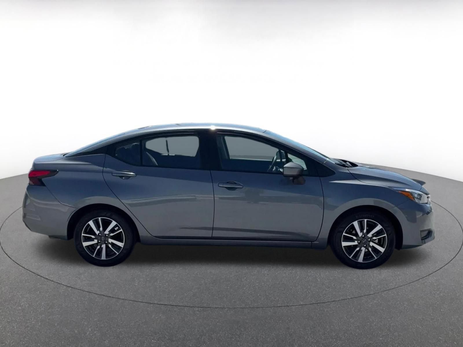 Used 2025 Nissan Versa SV FWD image 16