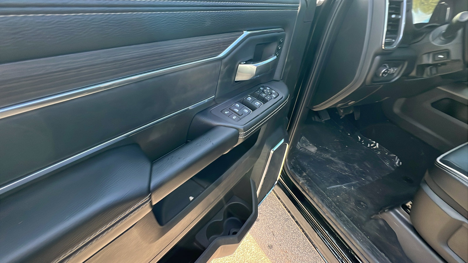 New 2026 RAM 2500 Limited image 15