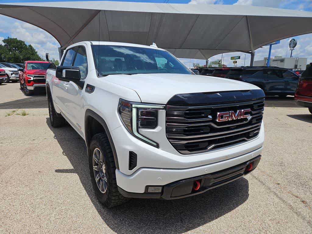 Used 2025 GMC Sierra 1500 AT4 AWD/4WD image 2