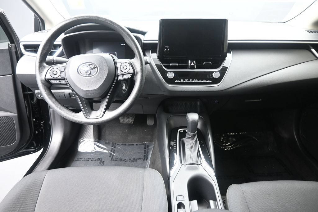 Used 2026 Toyota Corolla LE FWD image 15