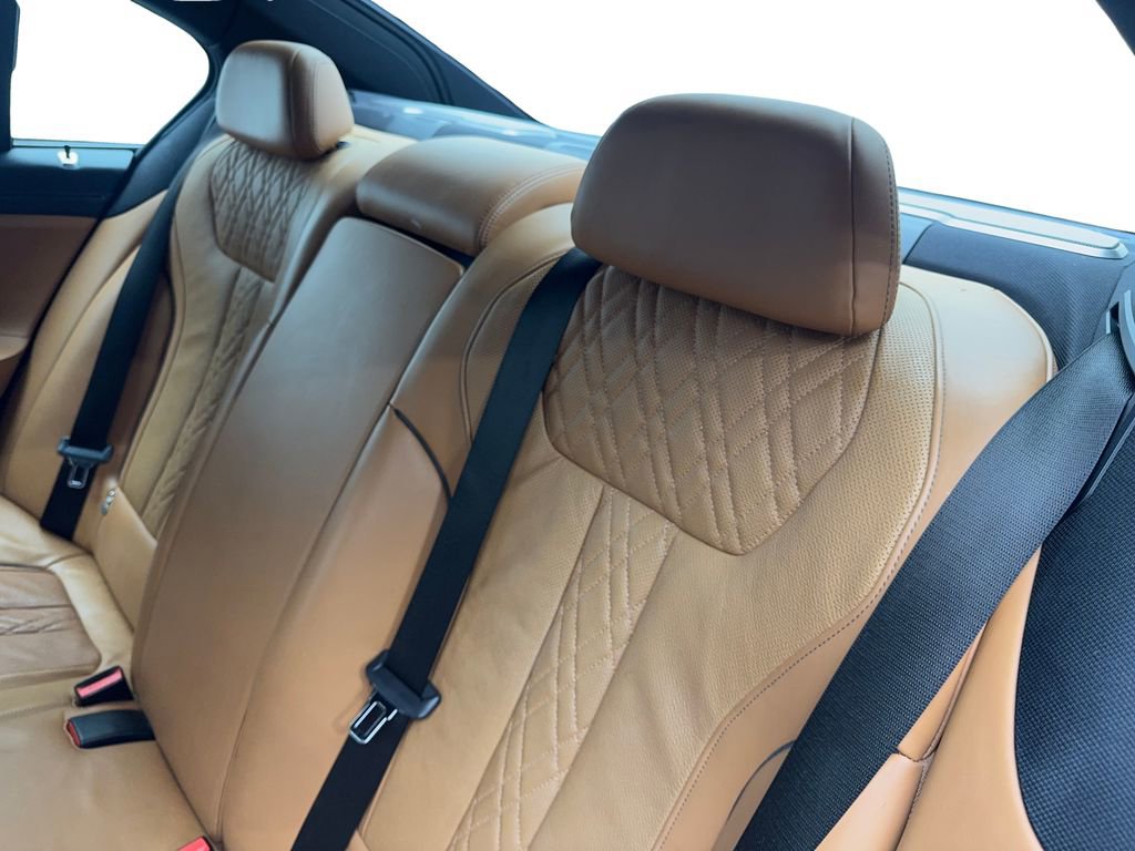 Used 2017 BMW 750i xDrive image 35