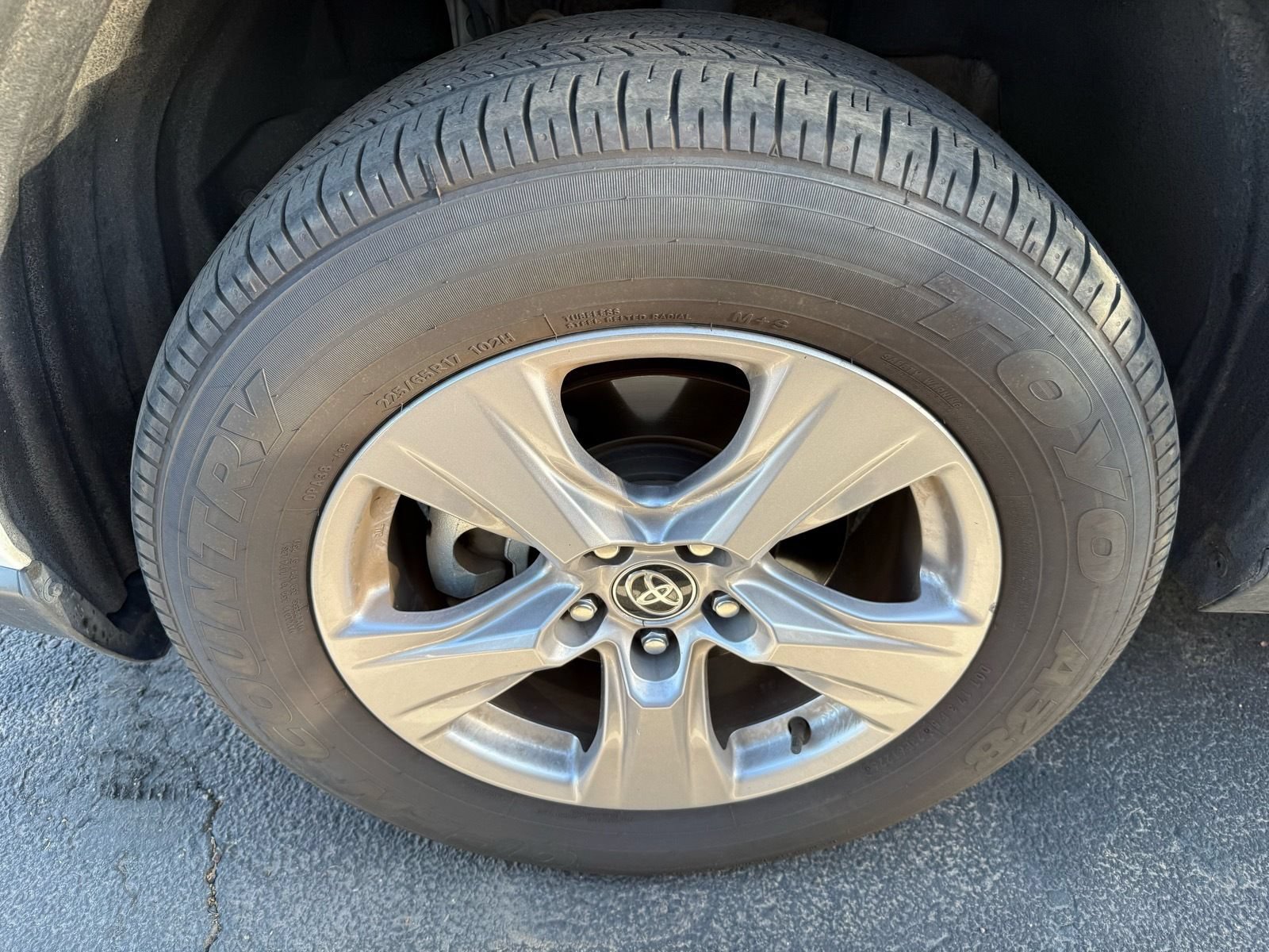 Used 2025 Toyota RAV4 XLE AWD/4WD image 7