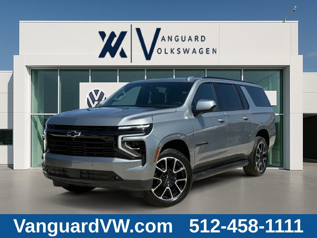 Used 2026 Chevrolet Suburban RST AWD/4WD image 1