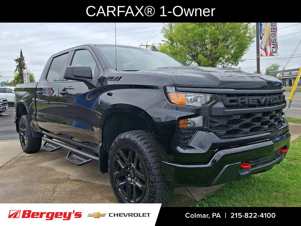 Certified 2025 Chevrolet Silverado 1500 Custom Trail Boss w/ LPO, Dark Essentials Package AWD/4WD image 3