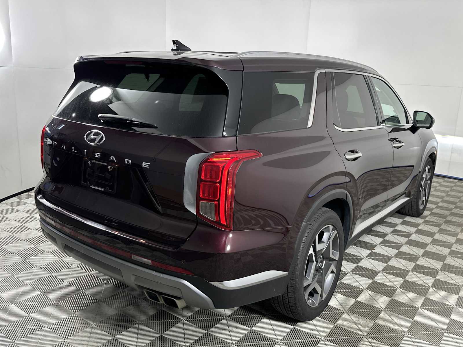 Used 2024 Hyundai Palisade Limited image 8