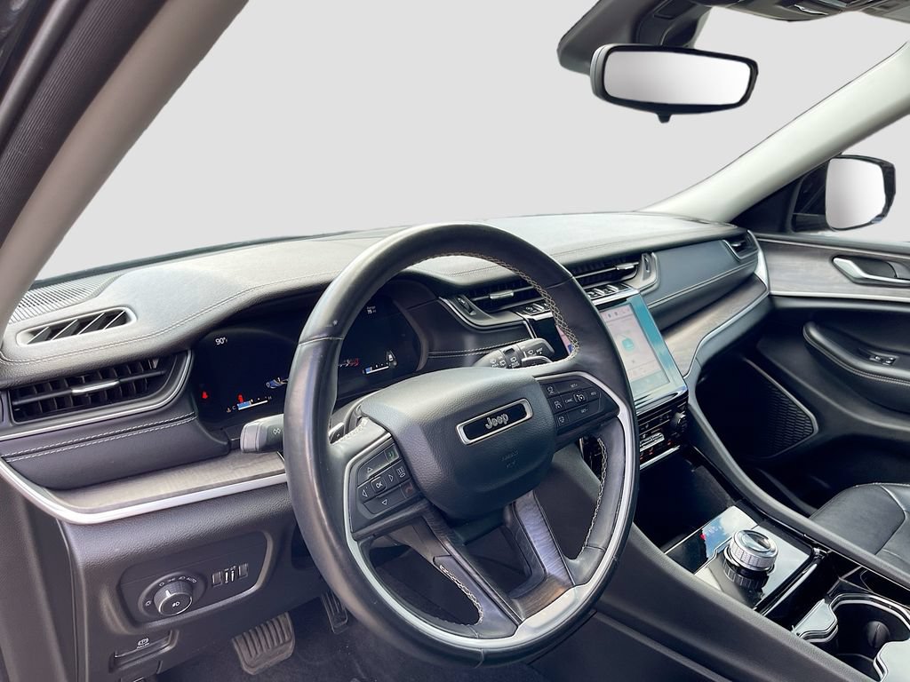 Used 2022 Jeep Grand Cherokee L Limited RWD image 9