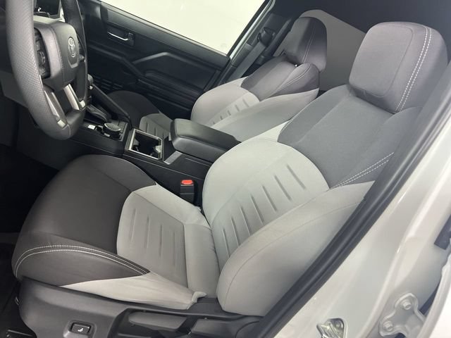Used 2025 Toyota Tacoma TRD Sport AWD/4WD image 19