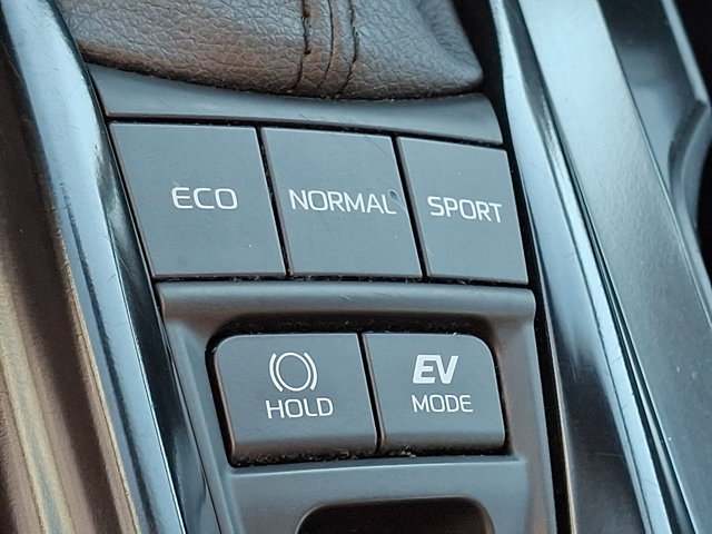 Certified 2025 Toyota Camry LE FWD image 24