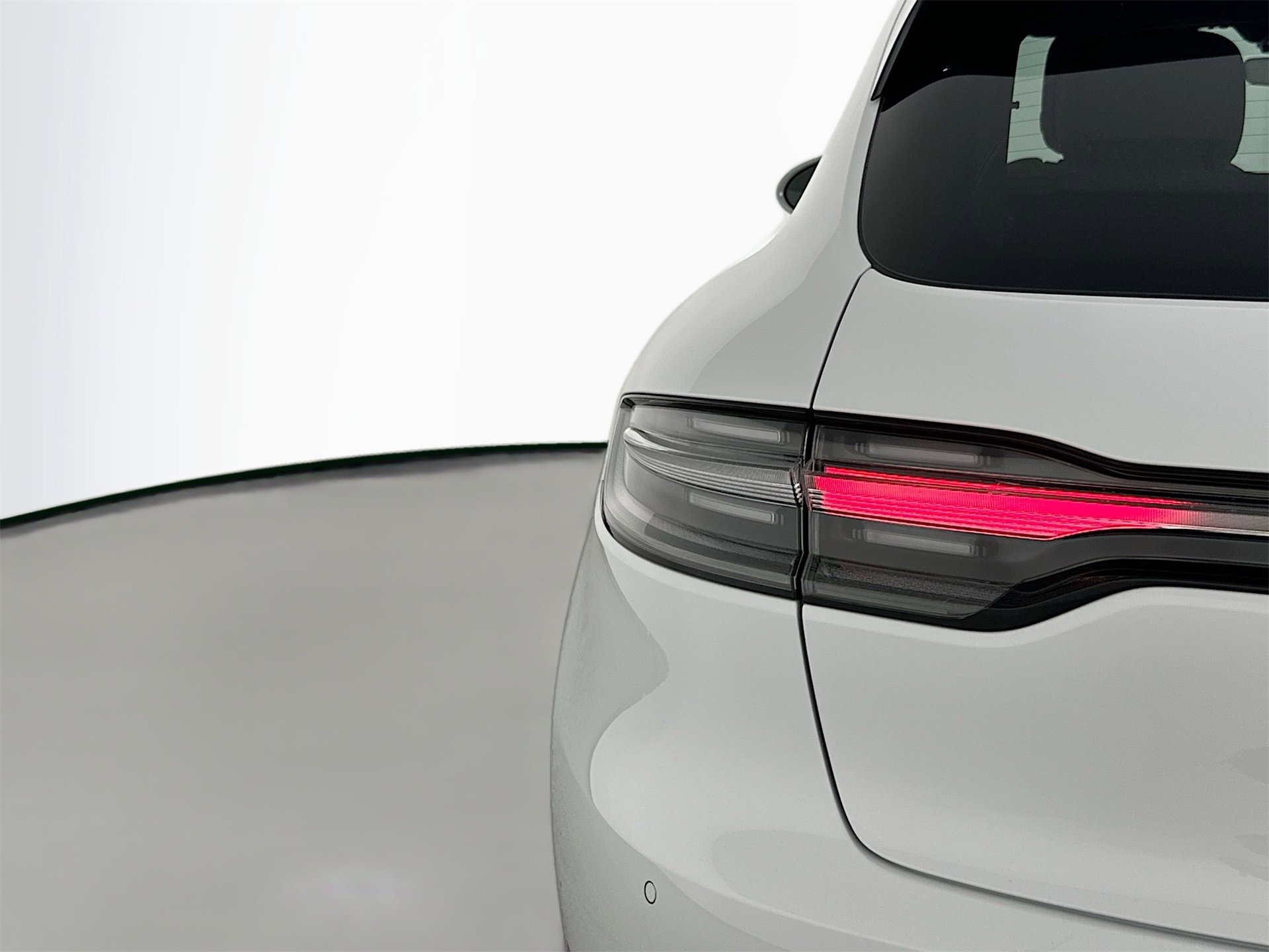 Certified 2022 Porsche Macan GTS image 16