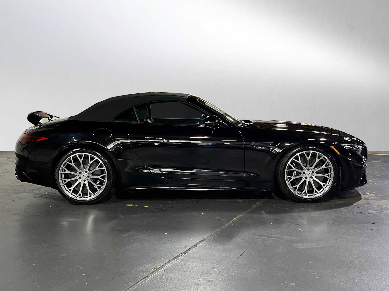 New 2025 Mercedes-Benz SL 63 AMG S e Performance 4MATIC image 2