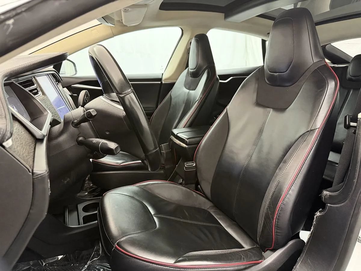 Used 2013 Tesla Model S Performance RWD image 10