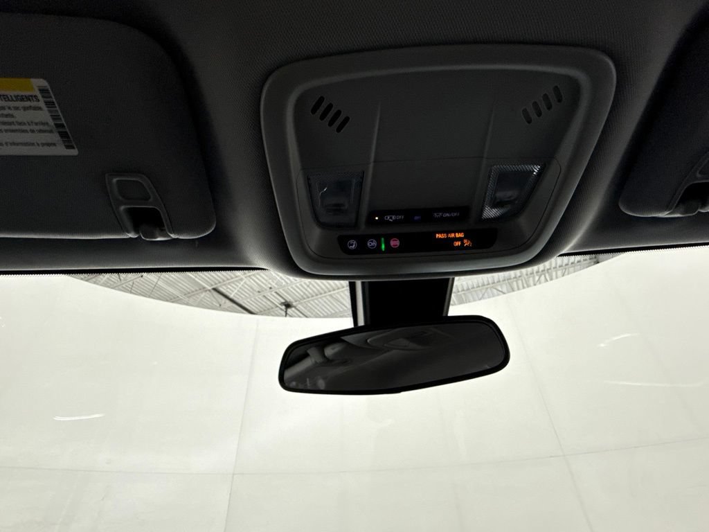 Used 2021 Chevrolet Malibu LT FWD image 29