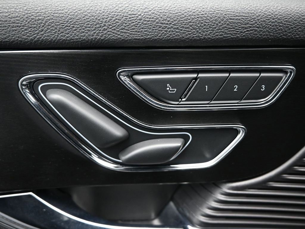 Used 2022 Lincoln Corsair Reserve image 19