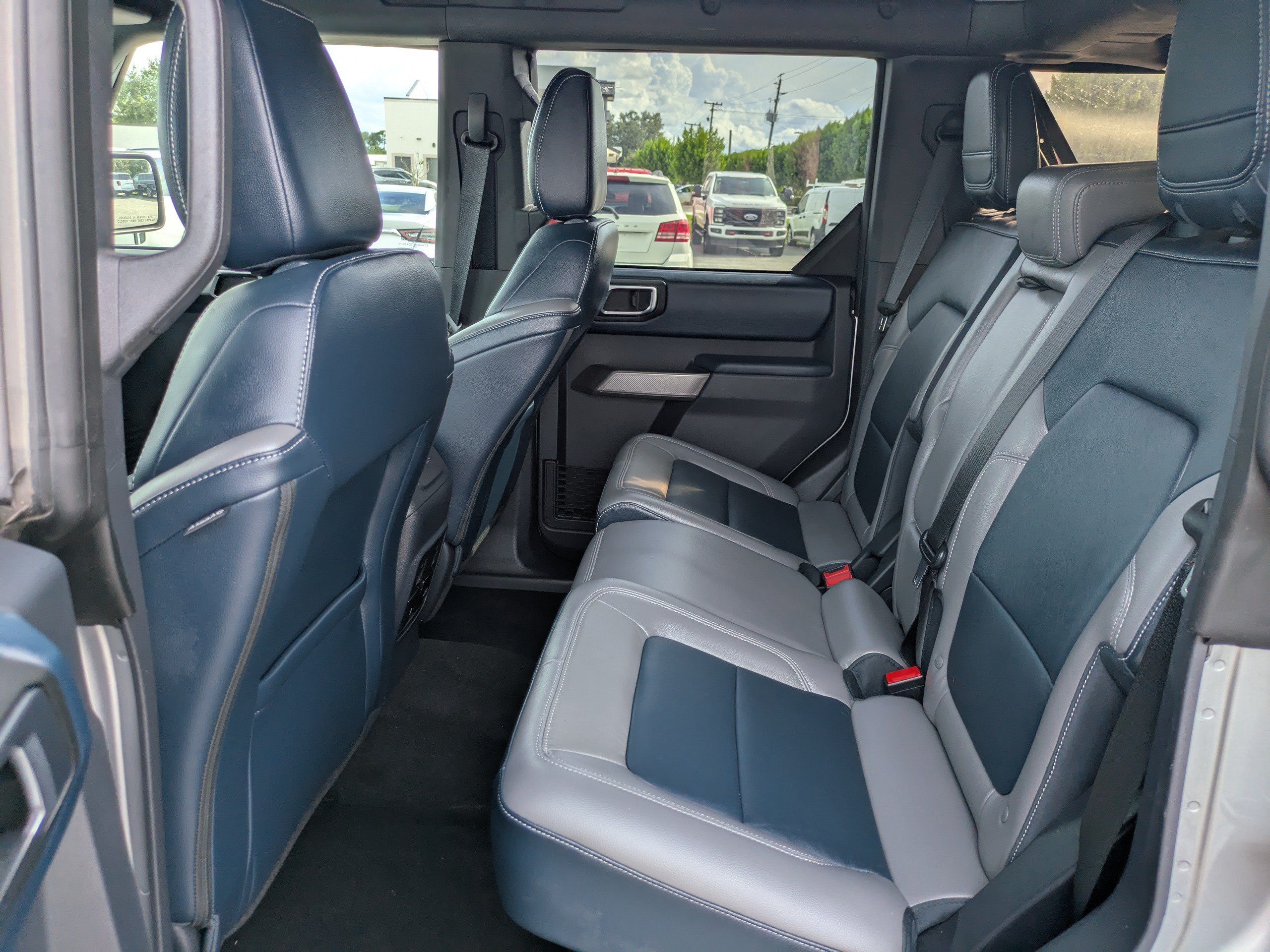 Used 2021 Ford Bronco Outer Banks AWD/4WD image 13
