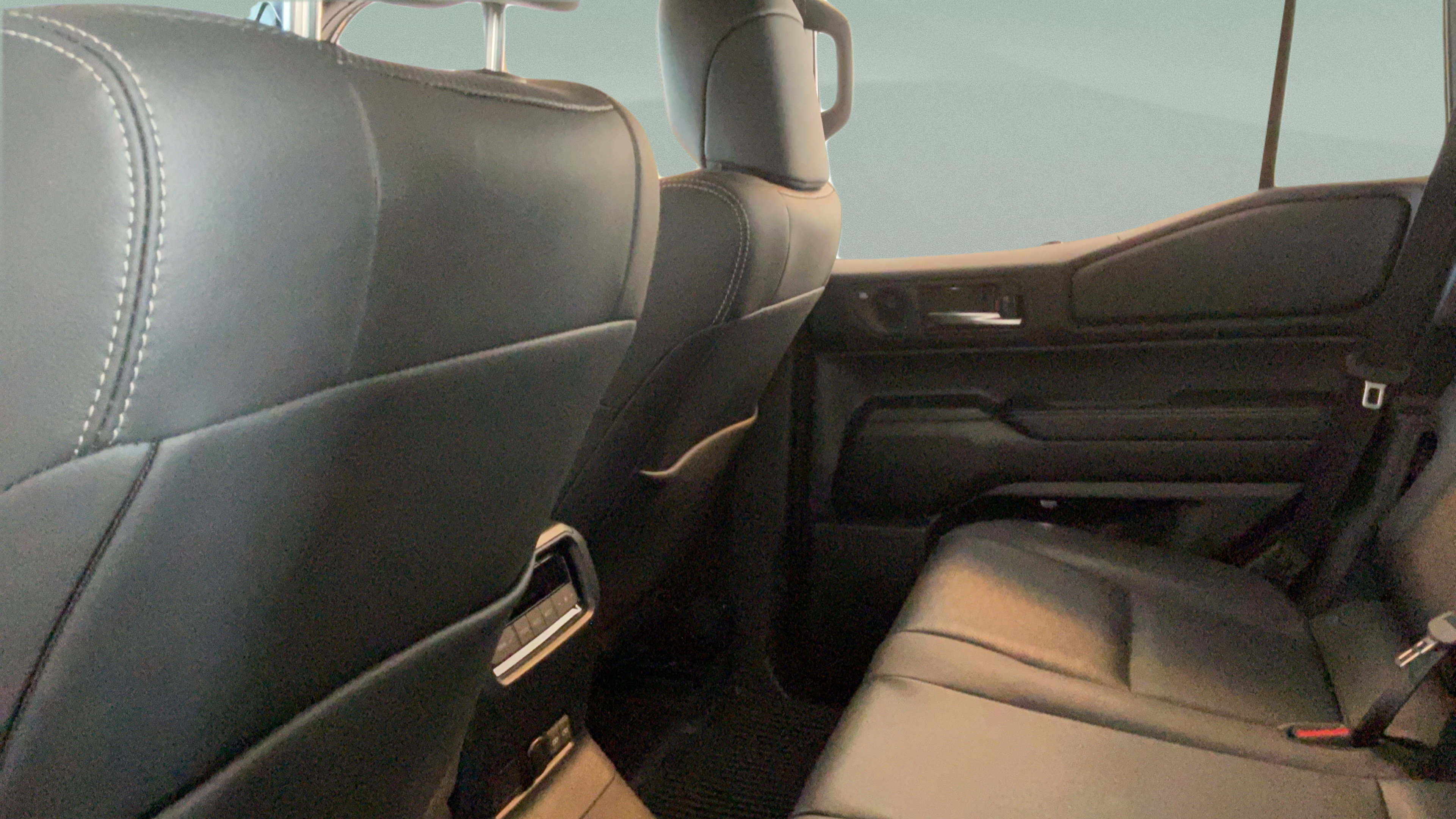 Certified 2025 Toyota Land Cruiser w/ Premium Package AWD/4WD image 32