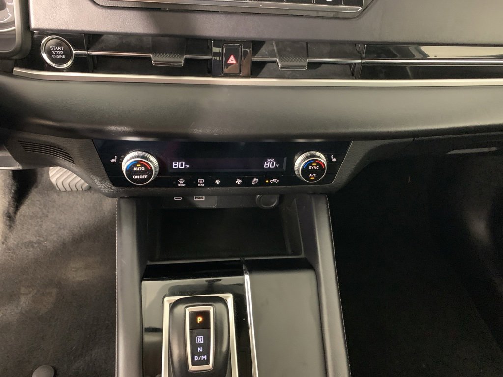 Used 2023 Mitsubishi Outlander SE image 25