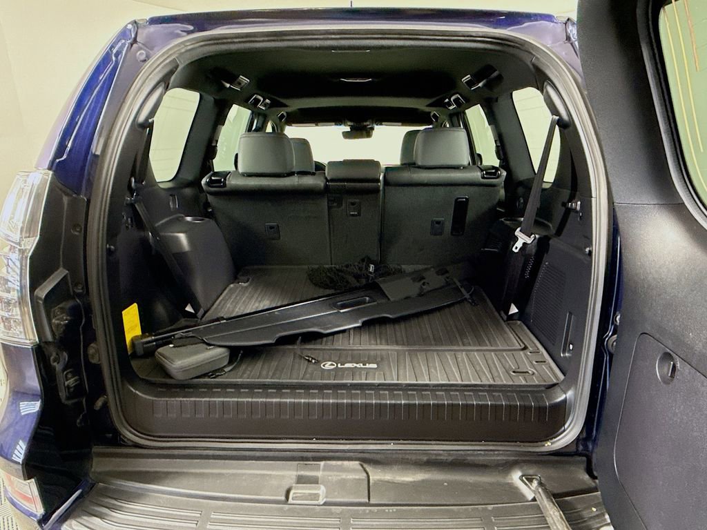 Certified 2023 Lexus GX 460 Premium w/ Premium Package AWD/4WD image 28