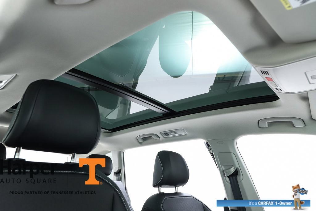 Used 2023 Volkswagen Tiguan SE w/ Panoramic Sunroof Package FWD image 36