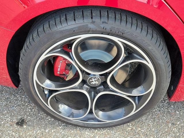 Used 2022 Alfa Romeo Giulia Veloce image 6