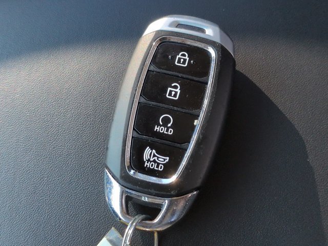 Used 2024 Hyundai Venue SEL FWD image 27