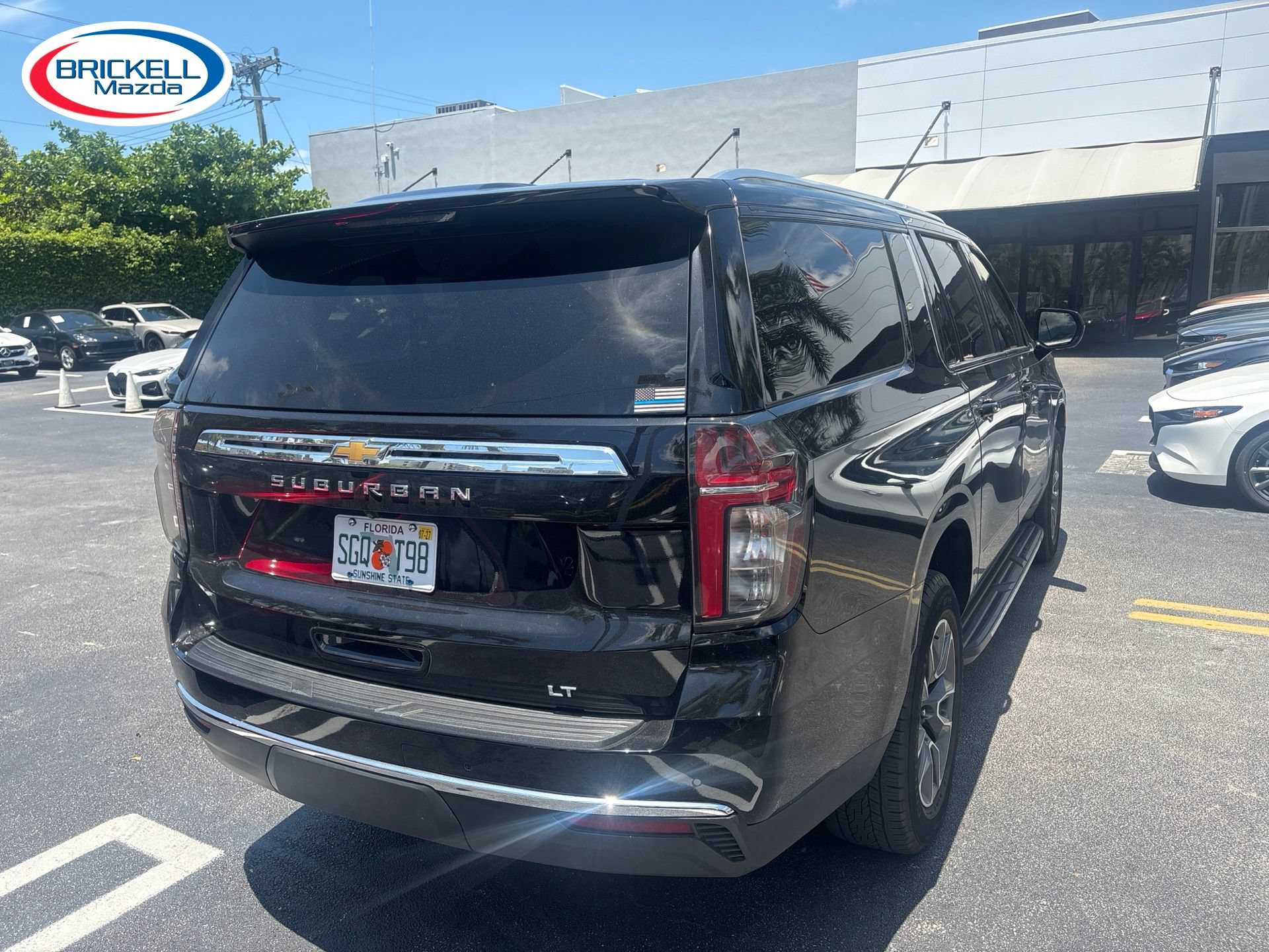 Used 2024 Chevrolet Suburban LT RWD image 4