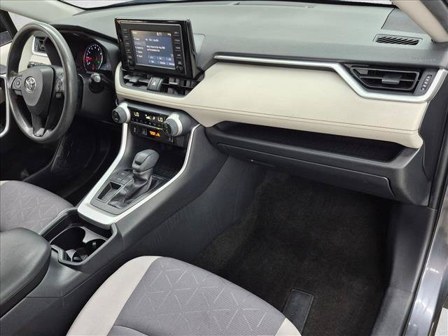 Used 2019 Toyota RAV4 XLE w/ Convenience Package FWD image 22