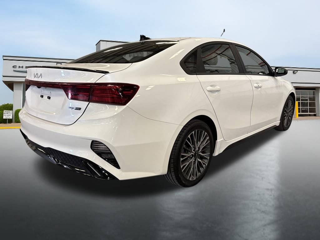 Used 2024 Kia Forte GT-Line w/ GT-Line Premium Package FWD image 5