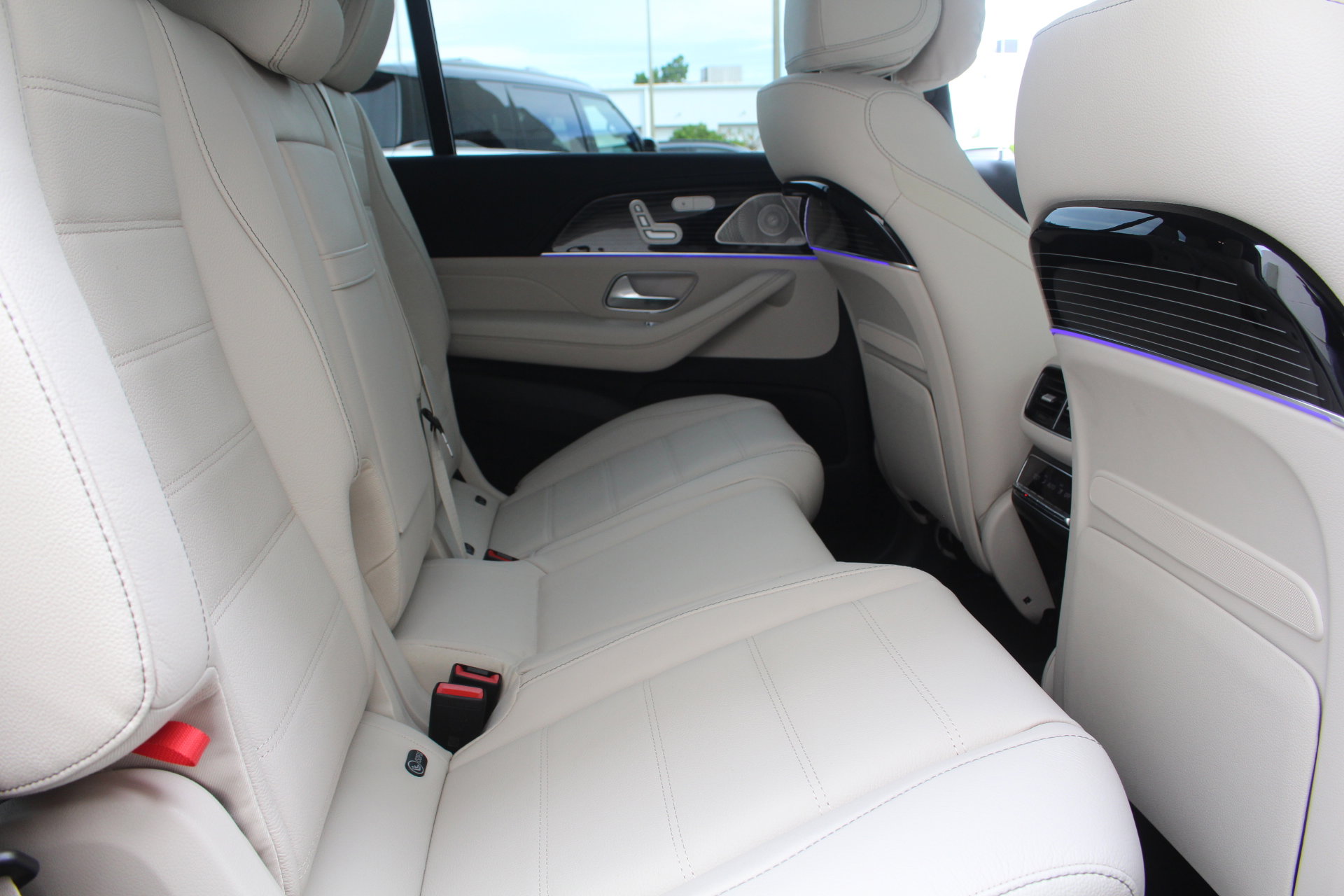 New 2026 Mercedes-Benz GLS 580 4MATIC image 24
