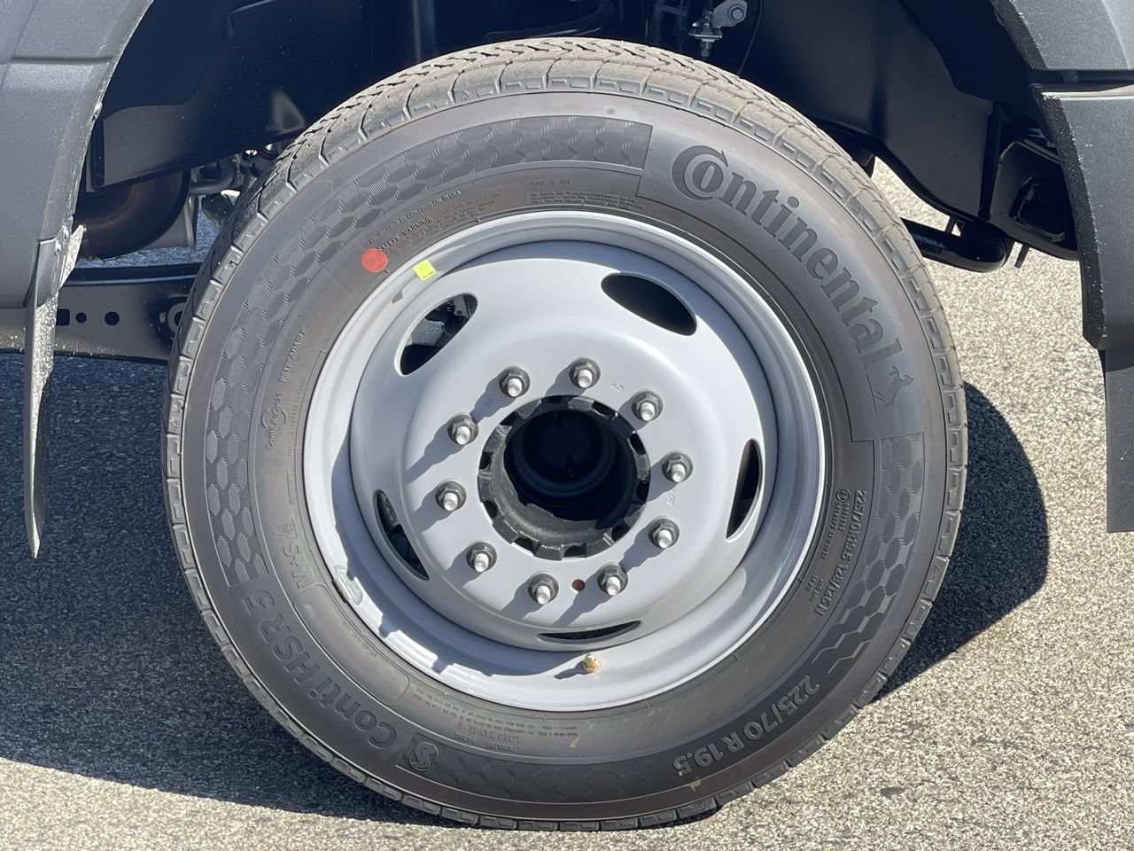 New 2026 Ford F550 2WD Regular Cab Super Duty image 10
