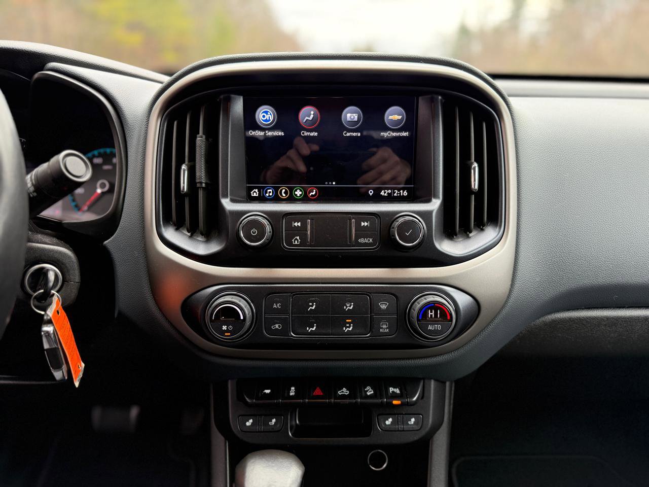 Used 2022 Chevrolet Colorado Z71 w/ Safety Package image 19