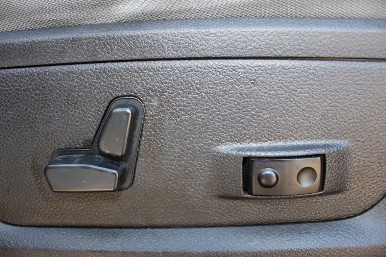 Used 2016 RAM 3500 Lone Star image 13