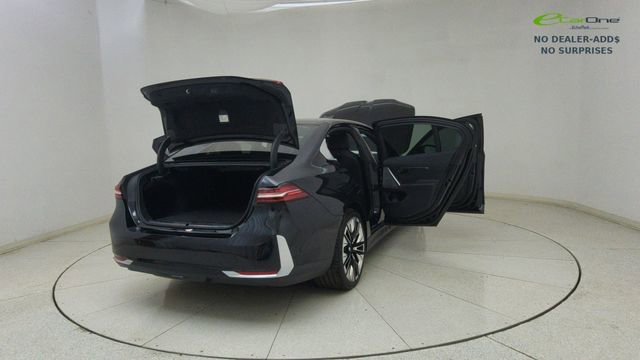 Used 2024 BMW 530i image 72