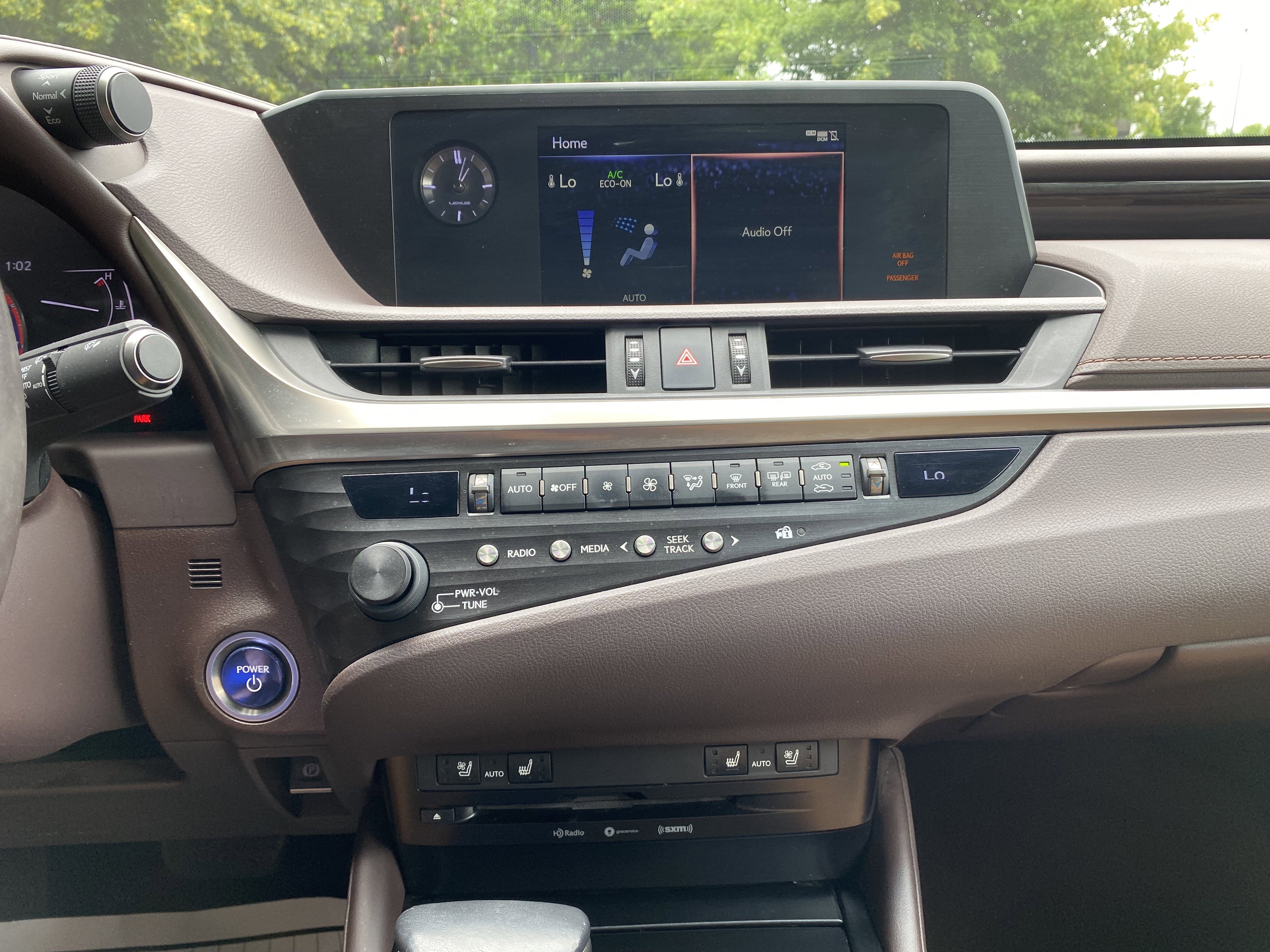 Used 2020 Lexus ES 300h w/ Premium Package FWD image 23