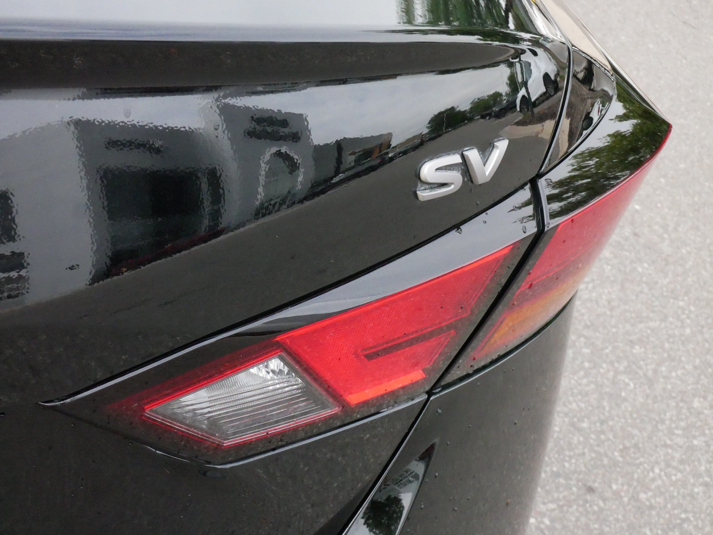 Used 2024 Nissan Altima 2.5 SV w/ SV Premium Package AWD/4WD image 18