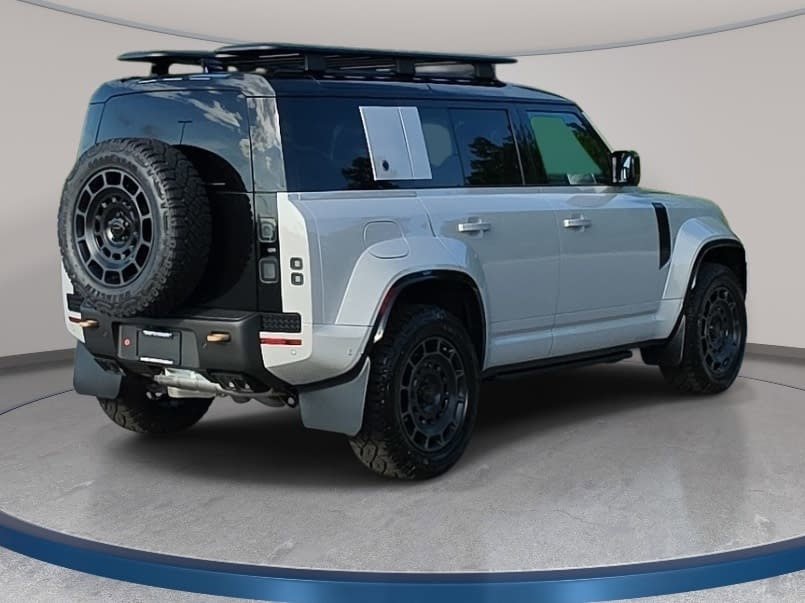 New 2026 Land Rover Defender 110 OCTA AWD/4WD image 5