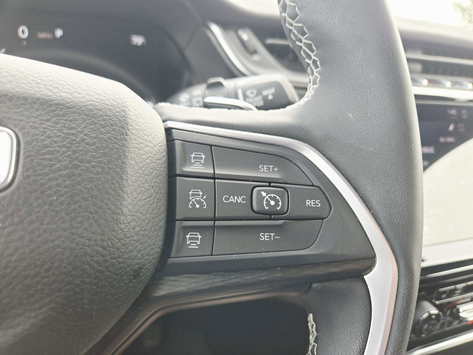 Used 2024 Jeep Grand Cherokee Altitude image 23