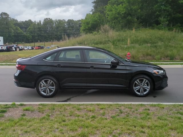 Used 2024 Volkswagen Jetta SE FWD image 14