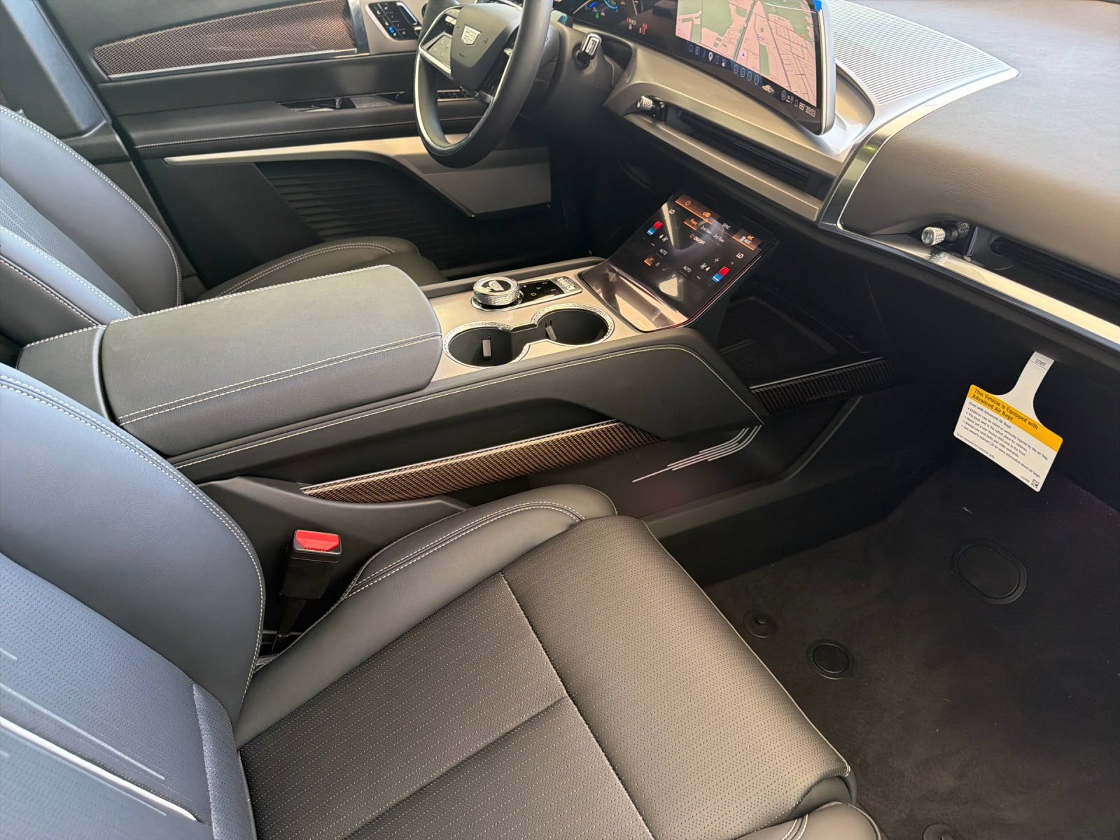 New 2027 Cadillac Vistiq Luxury AWD/4WD image 16