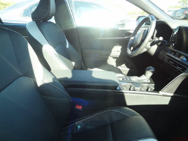 Used 2026 Toyota Camry SE AWD/4WD image 10
