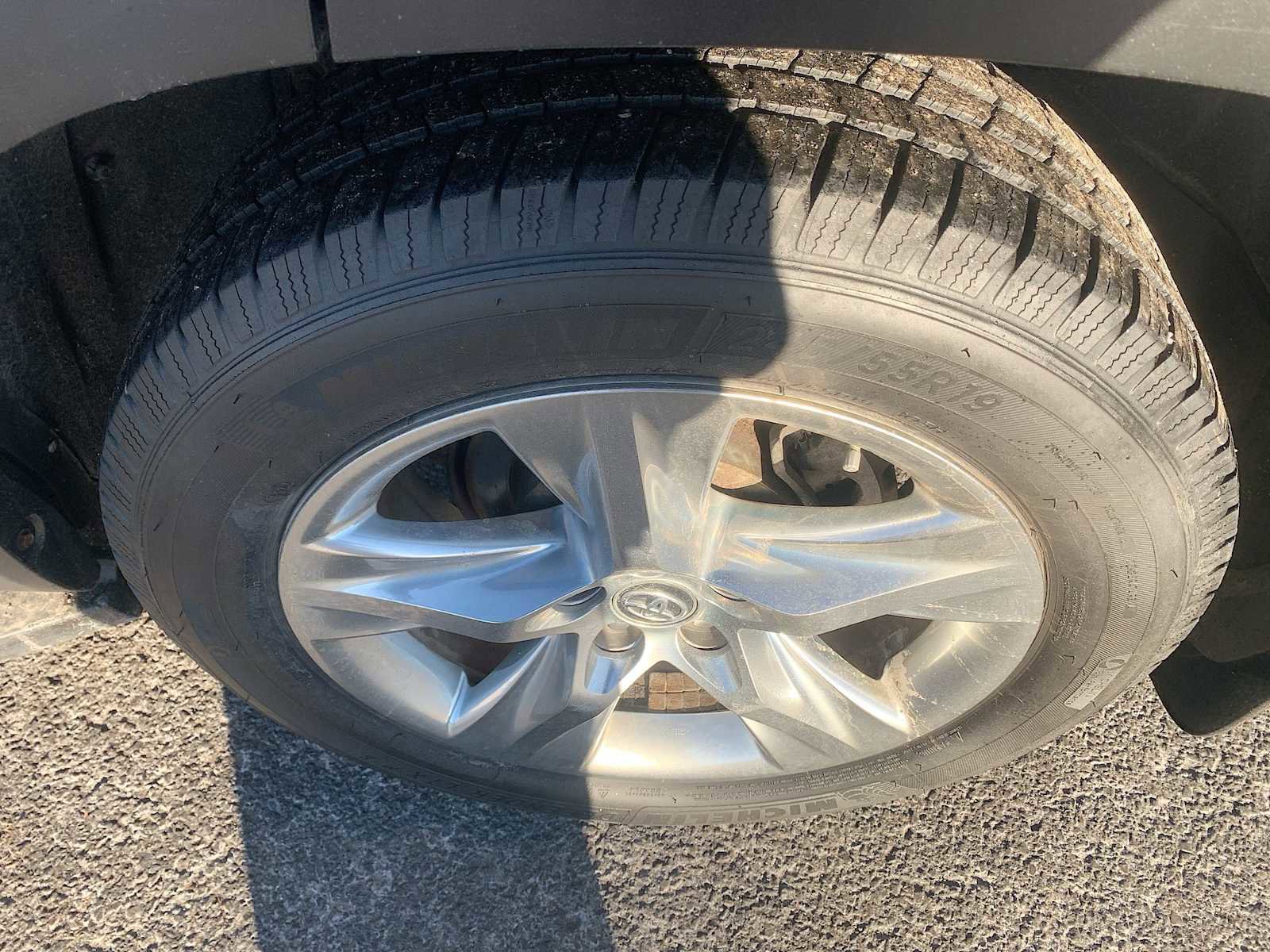 Used 2017 Toyota Highlander Limited image 32