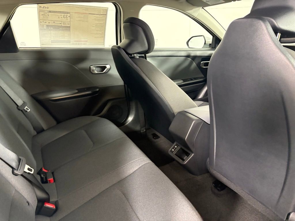 New 2026 Kia K4 LXS image 17