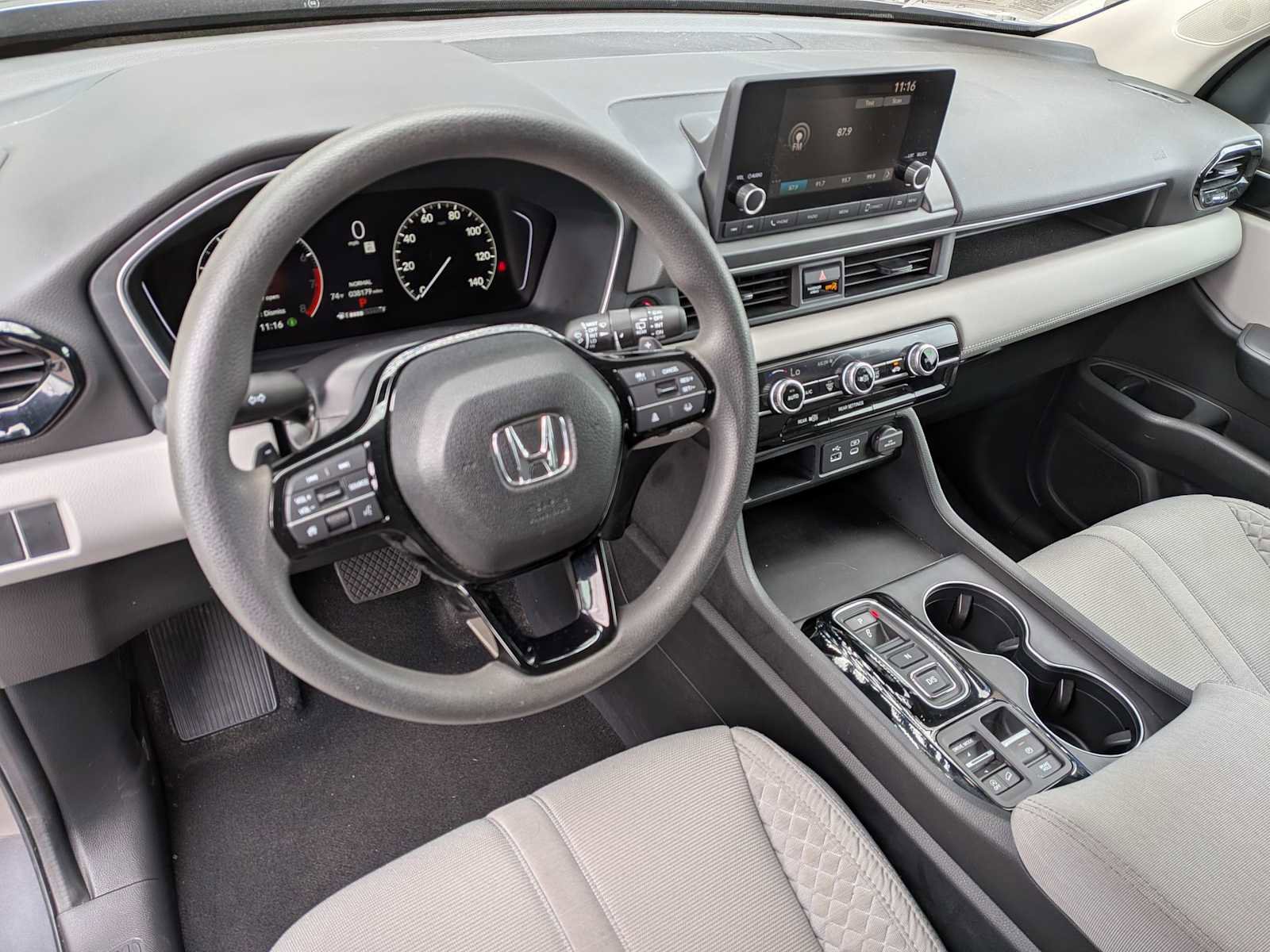 Certified 2023 Honda Pilot LX image 14