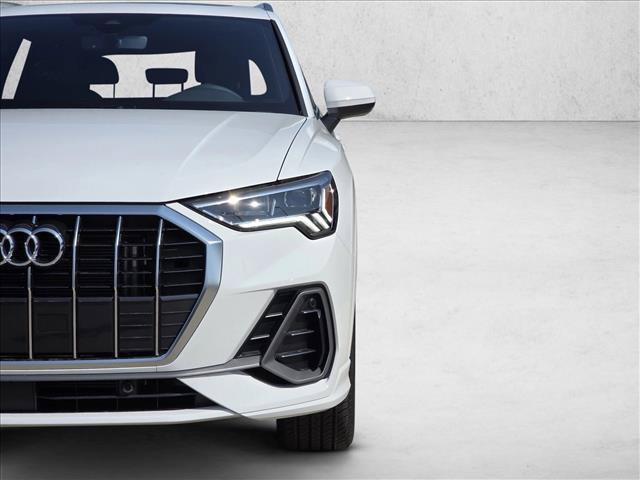 New 2025 Audi Q3 2.0T Premium w/ Convenience Package AWD/4WD image 10