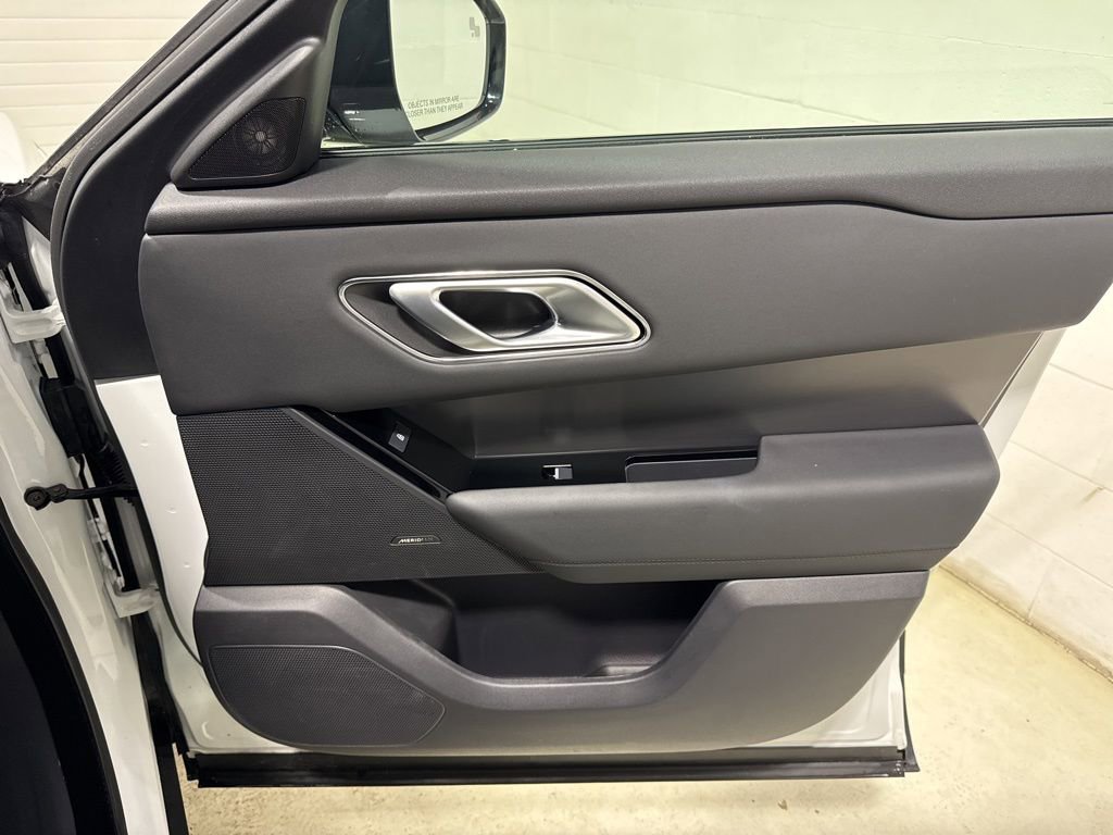 Used 2026 Land Rover Range Rover Velar S image 36