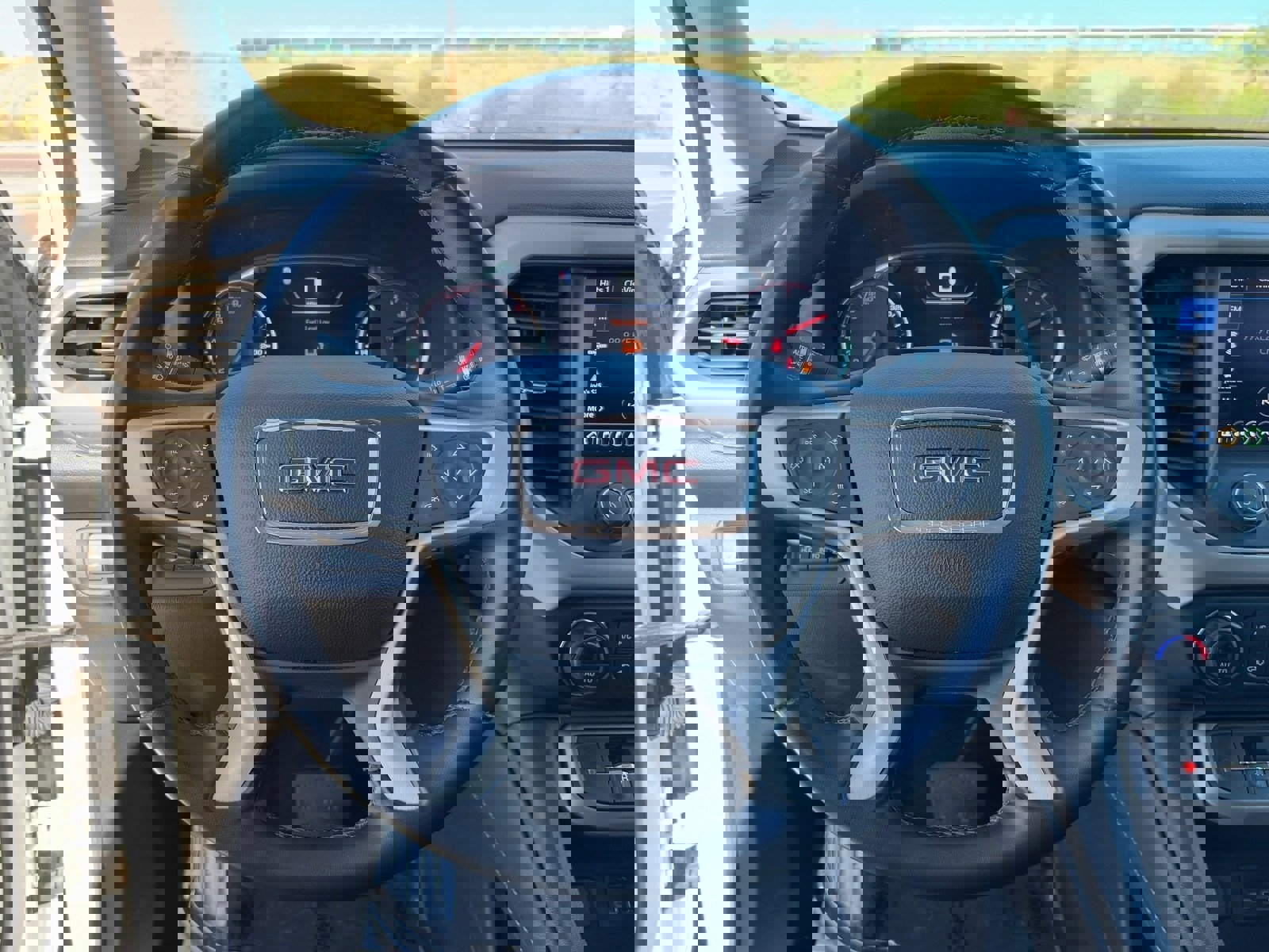 Used 2023 GMC Acadia Denali image 20